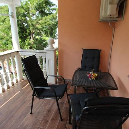 Apartment Kreslin Vantacici Bagian luar foto