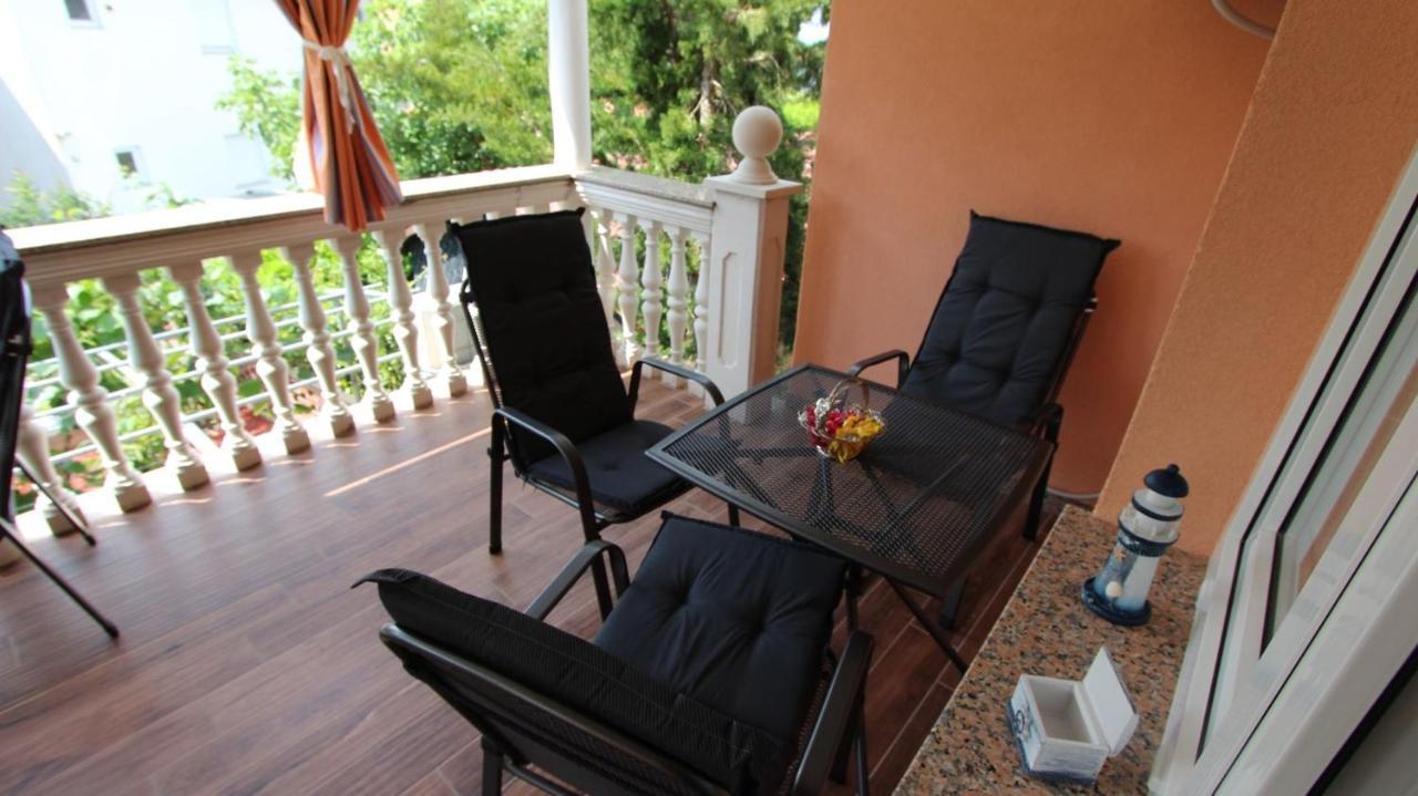 Apartment Kreslin Vantacici Bagian luar foto
