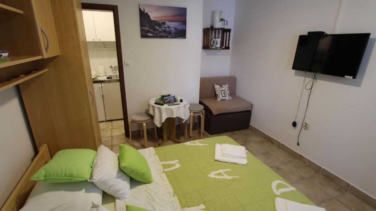 Apartment Kreslin Vantacici Bagian luar foto