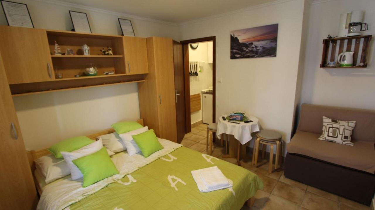 Apartment Kreslin Vantacici Bagian luar foto