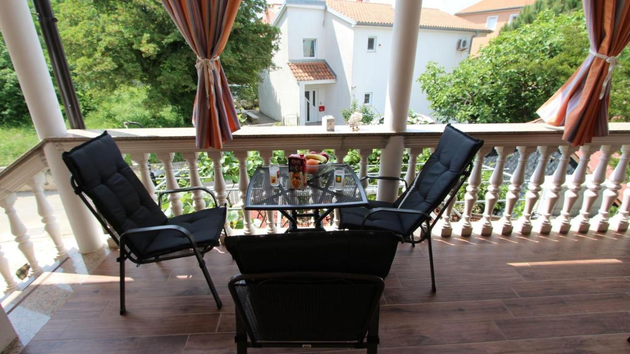 Apartment Kreslin Vantacici Bagian luar foto